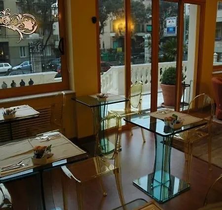 Hotel Il Giardino Di Albaro Janov