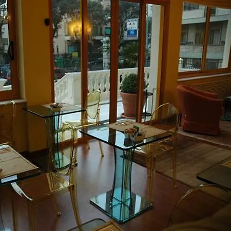 Hotel Il Giardino Di Albaro Janov